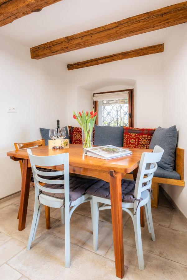 Ajdovščina Apartment Villa Irena Great For A Family Holiday With Free Parking And Ev Station מראה חיצוני תמונה