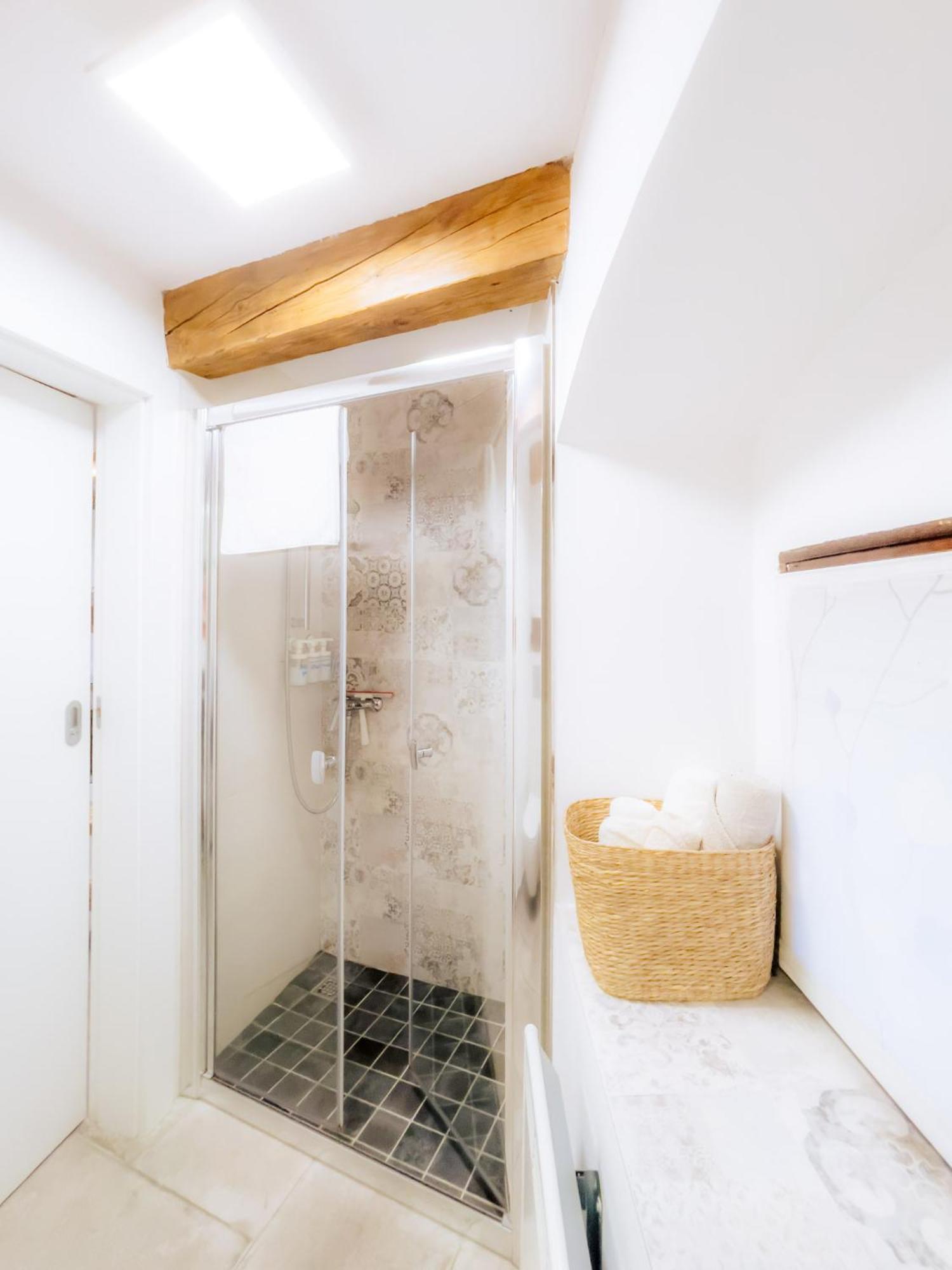 Ajdovščina Apartment Villa Irena Great For A Family Holiday With Free Parking And Ev Station מראה חיצוני תמונה