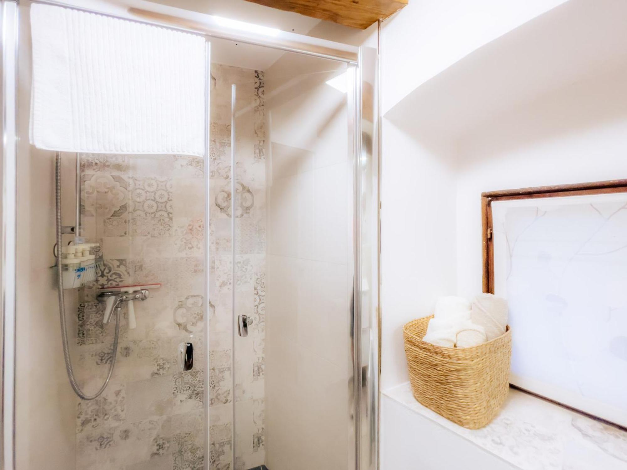 Ajdovščina Apartment Villa Irena Great For A Family Holiday With Free Parking And Ev Station מראה חיצוני תמונה